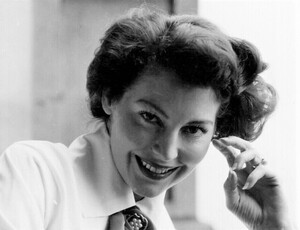 Ava Gardner by Arnold Newman, New York, 1949.jpg
