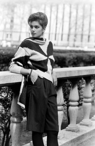 Cindy_Crawford_Perry_Ellis_FW1986_042.jpg