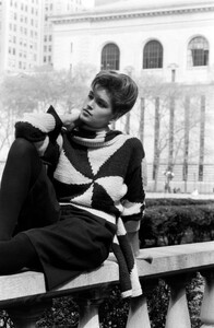 Cindy_Crawford_Perry_Ellis_FW1986_063.jpg