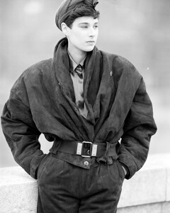 Deborah_Klein_Michel_Klein_FW1985_15.jpg
