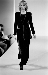 Eva_Escada_FW1994_03.jpg