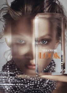 Meisel_Vera_Wang_Look_Fragrance_2009_01.thumb.jpg.ae12bf6c368d1dbc15805ec1d54b6099.jpg