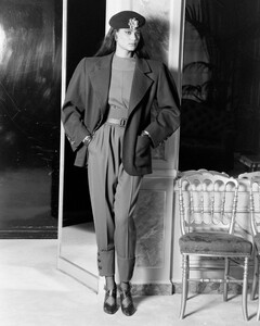 Michele_Gresse_Yves_Saint_Laurent_SS1985_01.jpg