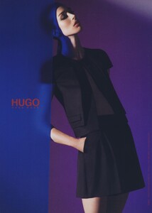 Sorrenti_Hugo_by_Hugo_Boss_Spring_Summer_2009_04.thumb.jpg.6b247f5ff99ba62df67aae52dd643c8a.jpg