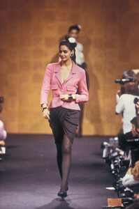 Vicky_Koulianou_Chanel_FW1989_HC_06.jpg