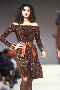 Vicky_Koulianou_Yves_Saint_Laurent_SS1989_04.jpg