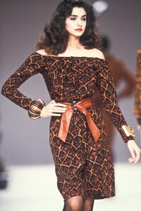 Vicky_Koulianou_Yves_Saint_Laurent_SS1989_05.jpg
