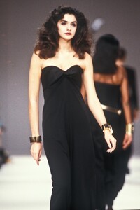 Vicky_Koulianou_Yves_Saint_Laurent_SS1989_07.jpg