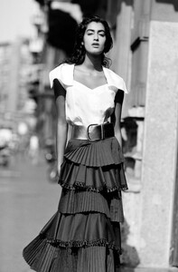 Yasmeen_Ghauri_Byblos_SS1990_065.jpg