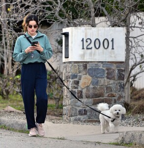 lucy-hale-out-in-los-angeles-01-02-2024-0.jpg
