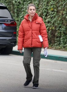 mila-kunis-in-casual-outfit-02-02-2024-2.jpg