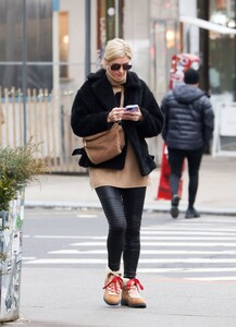 nicky-hilton-street-style-new-york-01-22-2024-0.jpg