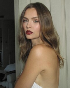 [2024.02.28] jey_ventura_430155520_356986367305546_992049732153666554_n.jpg