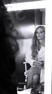 [2024.03.06] si_swimsuit_3317789571113745100.jpg