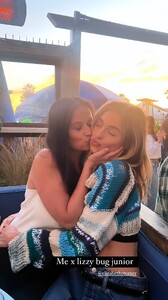 [2024.03.17] tanningchanning-432733542_3830625453837113_6910065686657345341_n.jpg