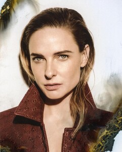 [2024.03.25] esquiremx_433452240_18425470465048492_2686241223266244942_n.jpg