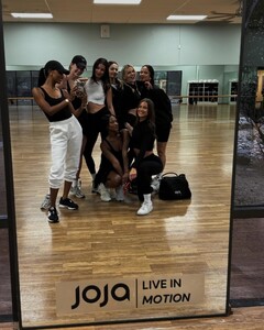 [2024.03.28] josephineskriver_434434944_222393804266283_6868138117198913489_n.jpg