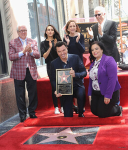 AMK-Events2019-SethMacFarlaneHonoredattheHollywoodWalkOfFame-007.jpg