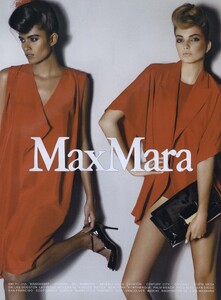 McDean_Max_Mara_Spring_Summer_2009_03.thumb.jpg.71ed8177585d4718714cfc6d8a171968.jpg