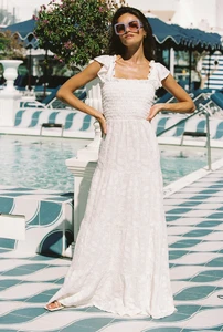 RosyMaxiDressWhite2.thumb.webp.1065dea50f8d9af8ef7057aa7932f544.webp