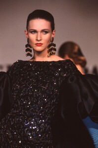 Sylvie_Gueguen_Serge_Lepage_HC_FW1989_05.jpg