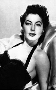 avagardner15810060595by9.thumb.jpg.bd22c8b2820a42ae7f730e0175dfec41.jpg