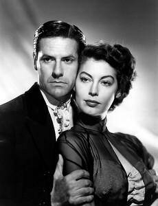 avagardner271.thumb.jpg.59f568b3743d71160a04b41af3b9dff1.jpg