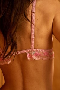 b1174b3c-a046-463a-8e98-bf93e0fc2bce_yse-soutien-gorge-triangle-l-etreinte-multico5 (4).jpg