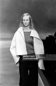 estherDJ f99krizia-6.jpg