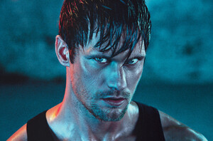 img-alexander-skarsgard-1_085945897139-1000x660.thumb.jpg.89549fc213aba09656d352b43f9b06ad.jpg