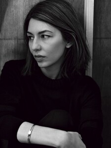 img-sophia-coppola1_142617475935-750x1000.thumb.jpg.7473e16c7a4a8a6e3eab6d2bf3ec9e32.jpg