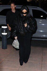 kim-kardashian-in-all-black-ensemble-in-thousand-oaks-02-09-2024-2.jpg