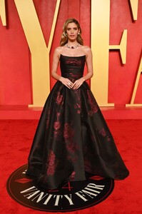 viytg78u909i09 (2).jpg