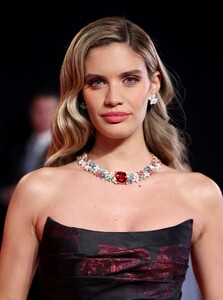 viytg78u909i09 (8).jpg