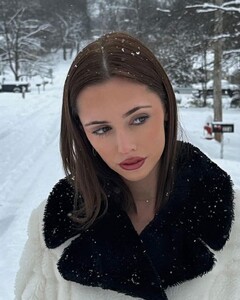 [2024.01.24] eandeproject_422198296_18412306153034558_5071100765609634234_n.jpg