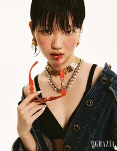 GRAZIA-CHINA-6.thumb.jpg.3e947902d744106dd38c59c02af274ed.jpg