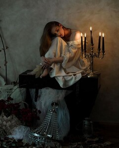 Moody fall   Candles, cozy atmosphere, leaves.. How much I love this part of fall, where you feel much tighter and preparing for cold winter. When November comes, I feel like a bear, moving into warmer coner of a .jpg