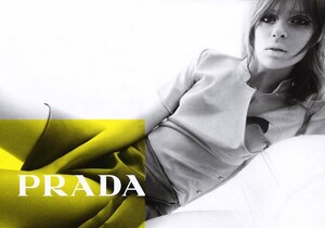 Prada-Spring-Summer-2003-Campaign31214.jpg