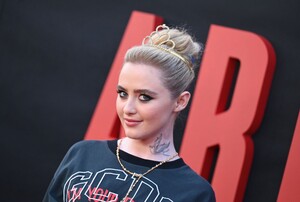 abigailpremiere170428-011.jpg