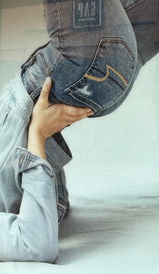 american-eagle-jeans-ad.thumb.jpg.8a6e629680b69c93d4484d9805446f6d.jpg