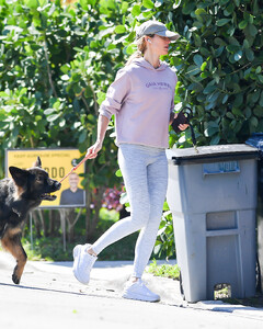 gisele in miami february 21 2024 48.jpeg