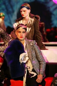 graziela f03cLacroix-03  vlq.jpg