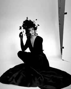 [2024.05.07] sarasampaio_440336376_18438443494058288_5082964584882617261_n.jpg