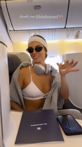 [2024.05.11] carmellarose-A44219074F472B015082EF013ED6E583_video_dashinit.jpg