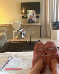 [2024.05.12] katebeckinsale_436240034_967585781520375_2738392439503746182_n.jpg