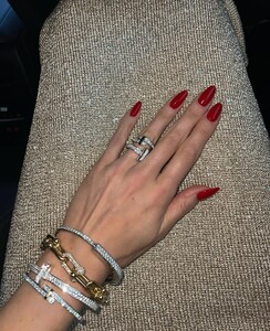 [2024.05.14] hoskelsa_443840681_1163030631784386_8244954127788029240_n.jpg