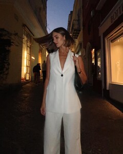 [2024.05.16] carmellarose_444763216_810851713875914_9144846682790762959_n.jpg