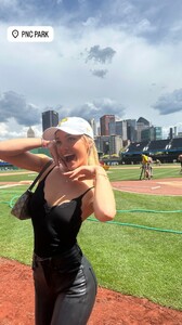 [2024.05.23] livvydunne_3374549114413781212.jpg