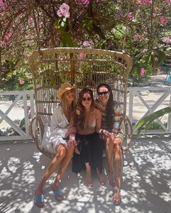 [2024.05.27] elizabethcturner_441497502_18435756781052750_5841134793409202816_n.jpg