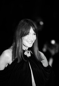 470456348_carla-bruni-1.jpg
